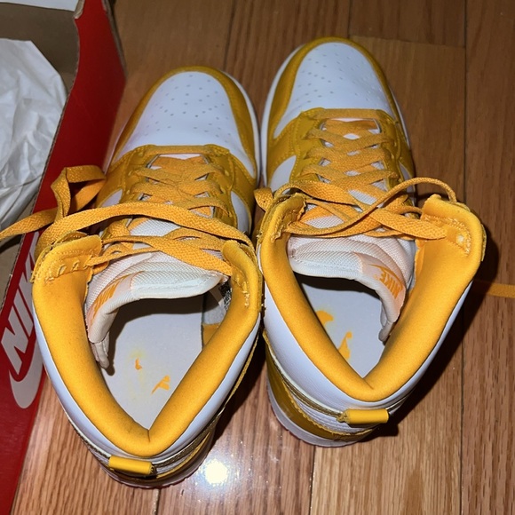 W NIKE DUNK HIGH - Picture 5 of 5